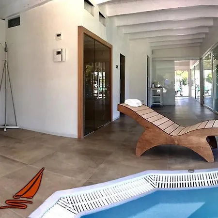 Viestemare & Holiday park 4*
