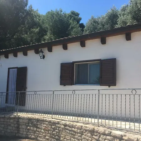 Viestemare & Kompleks wypoczynkowy 4*